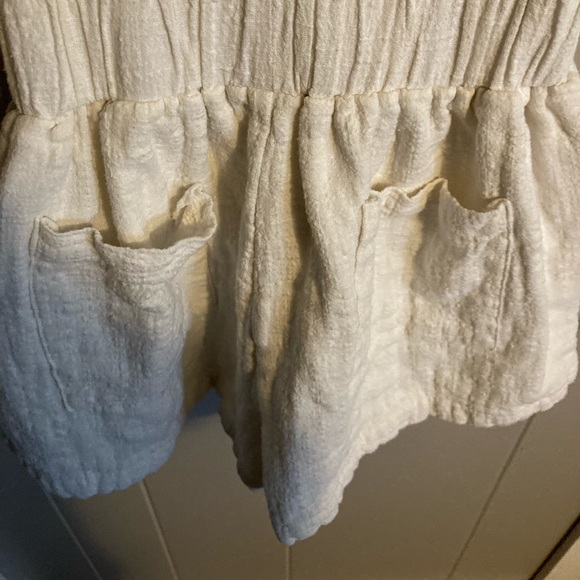 👚(bundle 4 items w/👚for $16) Short set jumpsuit - Picture 6 of 7